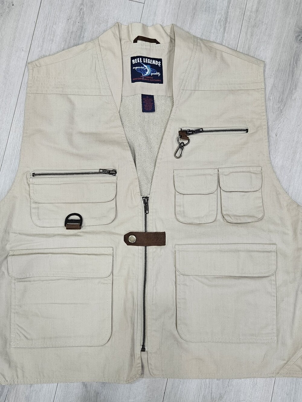 REEL LEGENDS Fishing Vest Mens Khaki Zip Mesh Flap Cargo Lined Back Pocket XL